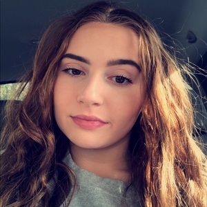 Meet your Posher, Noelle